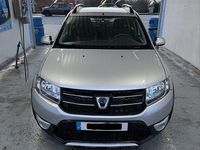 Usado Dacia Sandero Stepway 90 HP (66 kW) 2013 Sedan