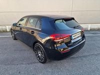 Usado Mercedes A180 Style 116 HP (85 kW) 2019 Preto