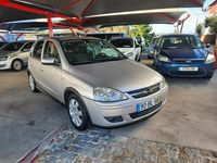 Usado Opel Corsa Cosmo 80 HP (58 kW) 2006 Cinza SUV