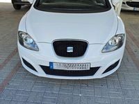 Usado Seat Leon 105 HP (77 kW) 2010 Branco Sedan