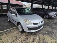 Usado Renault Clio II 68 HP (50 kW) 2008 Cinzento Citadino