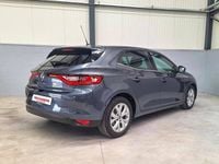 Usado Renault Mégane IV LIMITED 115 HP (84 kW) 2019 Cinzento