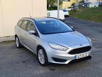 Usado Ford Focus 101 HP (74 kW) 2017 Cinzento Carrinha
