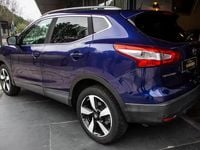 Usado Nissan Qashqai Acenta 110 HP (80 kW) 2015 Azul escuro SUV