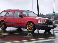 Usado Mercedes E300 109 HP (80 kW) 1995 Vermelho Carrinha