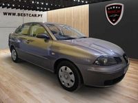 Usado Seat Cordoba 75 HP (55 kW) 2005 Cinzento Sedan