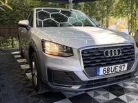 Usado Audi Q2 116 HP (85 kW) 2018 Cinzento SUV