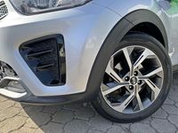 Usado Kia Stonic GT-Line 120 HP (88 kW) 2021 Cinza SUV