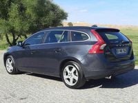Usado Volvo V60 115 HP (84 kW) 2011 Cinzento Carrinha