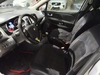 Usado Renault Clio IV 90 HP (66 kW) 2013 Cinzento