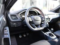 Usado Ford Focus ST-Line 125 HP (91 kW) 2022 Cinzento Citadino