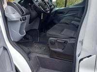 Usado Ford Transit 130 HP (95 kW) 2017 Branco Sedan