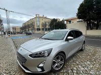 Usado Ford Focus 109 HP (80 kW) 2019 Cinzento Carrinha