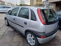 Usado Opel Corsa 75 HP (55 kW) 2003 Cinzento Citadino