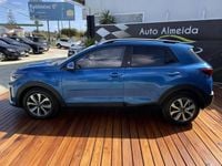 Usado Kia Stonic 100 HP (73 kW) 2021 Azul SUV
