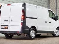 Usado Opel Vivaro 145 HP (106 kW) 2018 Branco Monovolume