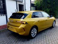 Usado Opel Astra Elegance 130 HP (95 kW) 2022 Amarelo