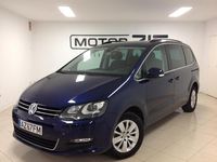 Usado VW Sharan Highline 150 HP (110 kW) 2020 Azul Monovolume