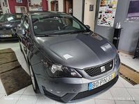 Usado Seat Ibiza 90 HP (66 kW) 2015 Cinzento