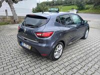 Usado Renault Clio IV 90 HP (66 kW) 2017 Cinzento Citadino