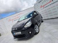 Usado Mitsubishi Space Star Active 71 HP (52 kW) 2015 Preto
