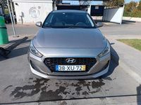 Usado Hyundai i30 116 HP (85 kW) 2019 Cinzento Citadino
