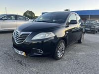 Usado Lancia Ypsilon Gold 95 HP (69 kW) 2012 Preto Citadino