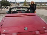 Usado Alfa Romeo Spider 117 HP (86 kW) 1992 Vermelho Cabrios
