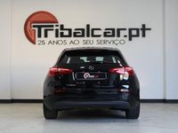 Usado Mercedes A180 Style 116 HP (85 kW) 2018 Preto