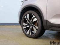 Usado Volvo XC40 Plus 163 HP (119 kW) 2025 Cinzento SUV