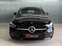 Usado Mercedes B180 116 HP (85 kW) 2023 Preto Monovolume