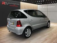 Usado Mercedes A170 Avantgarde 95 HP (69 kW) 2003 Cinza prata
