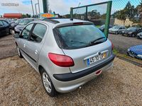 usado Peugeot 206 1.1i 8v 60Cv 02/2003