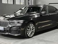 Usado BMW 740 326 HP (239 kW) 2019 Preto Sedan