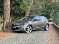 Usado VW Polo 95 HP (69 kW) 2018 Cinzento Citadino