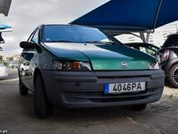 Usado Fiat Punto 60 HP (44 kW) 2000 Verde Citadino