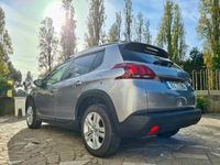 Usado Peugeot 2008 130 HP (95 kW) 2019 Cinzento SUV