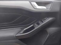 Usado Ford Focus 125 HP (91 kW) 2022 Cinzento