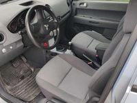 Usado Mitsubishi Colt 95 HP (69 kW) 2005 Azul Sedan