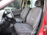 Usado Mercedes Vaneo 91 HP (66 kW) 2002 Vermelho Monovolume