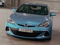 Usado Opel Astra OPC 300 HP (220 kW) 2013