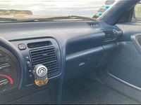 Usado Toyota Celica 160 HP (117 kW) 1995 Cinzento Citadino