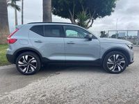 Usado Volvo XC40 163 HP (119 kW) 2025 Prateado SUV