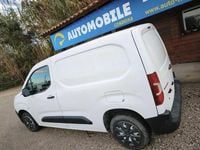 Usado Citroën Berlingo 102 HP (75 kW) 2021 Branco Monovolume