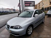 Usado Seat Cordoba 70 HP (51 kW) 2006 Cinzento Sedan