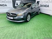 Usado Mercedes A180 Urban 109 HP (80 kW) 2018 Cinza Citadino