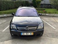 Usado Opel Vectra 150 HP (110 kW) 2004 Preto Sedan