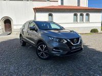 Usado Nissan Qashqai N-Connecta 115 HP (84 kW) 2021 Cinzento SUV