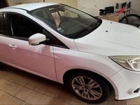 Usado Ford Focus 125 HP (91 kW) 2014 Sedan