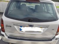 Usado Ford Focus Ghia 115 HP (84 kW) 2003 Sedan